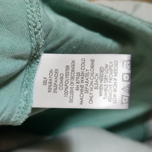 Logo by Lori Goldstein Tunic - Picture 5 of 6